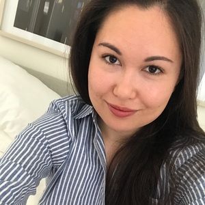 Meet your Posher, Monique